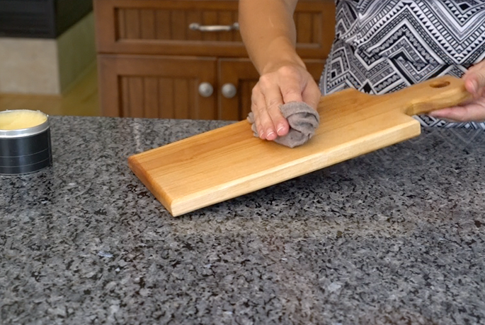 cutting board conditioner, wood cutting boards, protect cutting boards